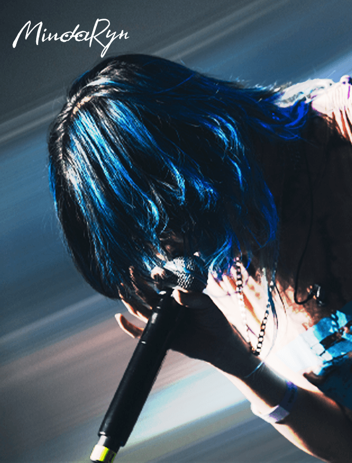 MindaRyn background image